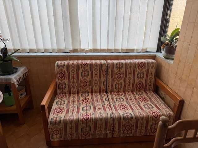 Sofá cama cambalhota + estrutura madeira – conjunto