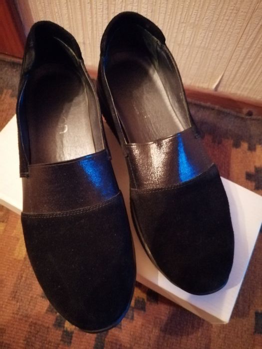 Туфли на танкетке