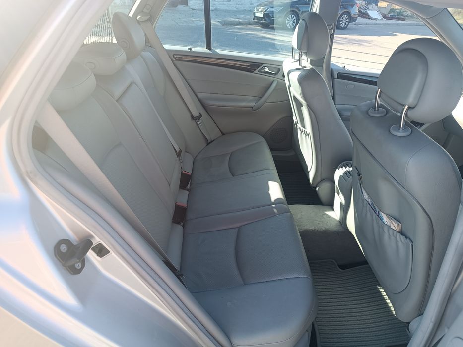 Mercedes C270 CDI Inglês