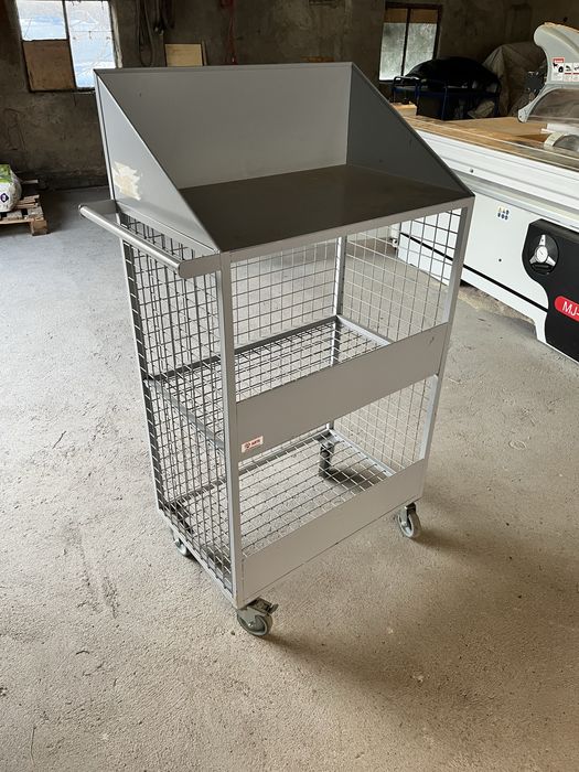 Wózek, regał magazynowy na kółkach z półkami