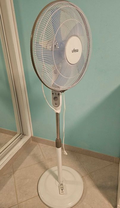 Ventilador de verão automático UFESA, diâmetro 42 cm, cum telecomando