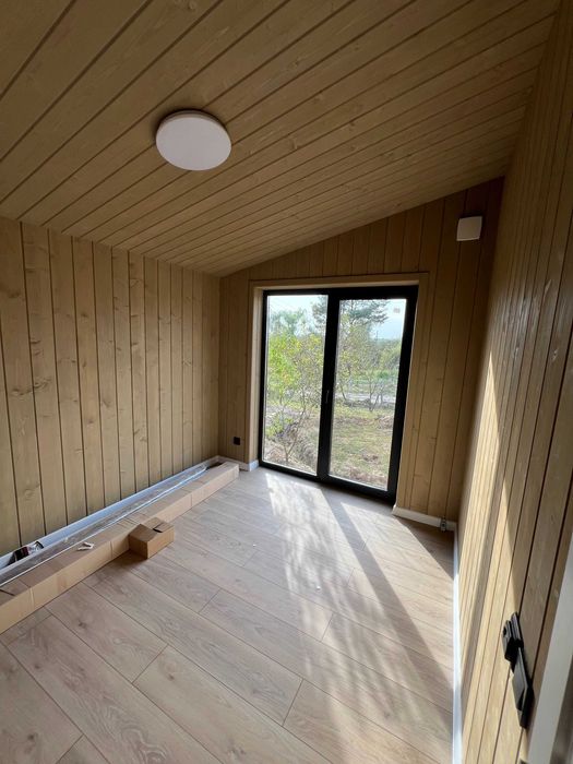 Каркасний будинок 52 м2 з терасою. Фундамент та меблі під ключ