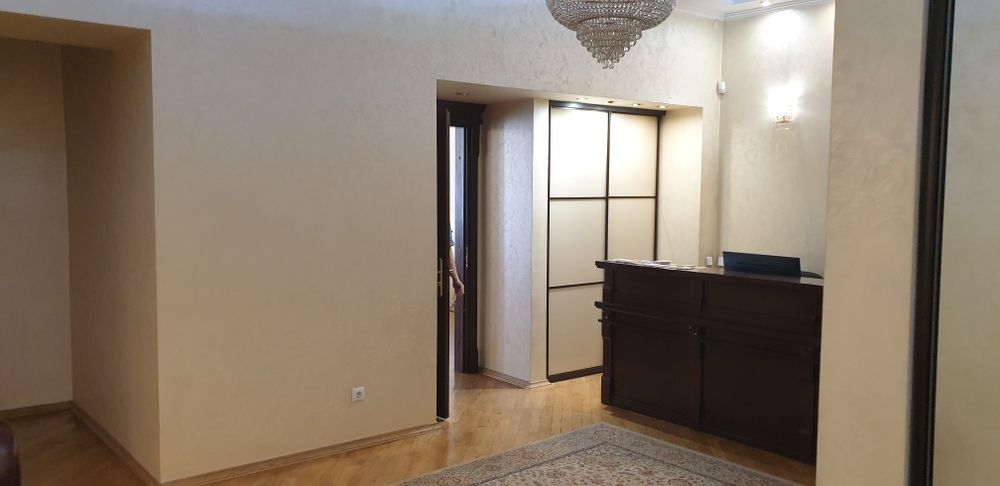 Продаж офісу в центрі 115м2 вул.І.Франка 14. Гарантовано 2 паркомісця