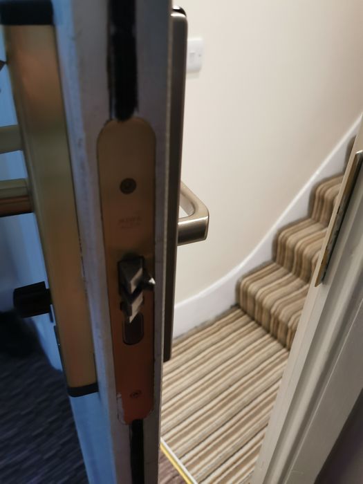 Blokada do drzwi - montaż bez narzędzi