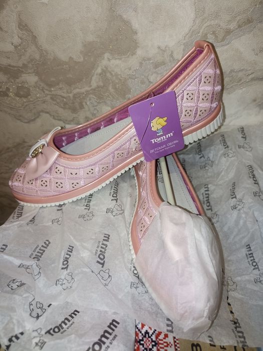 Продам нові балетки, туфлі