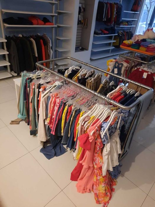 Expositor roupa para pendurar com cruzetas