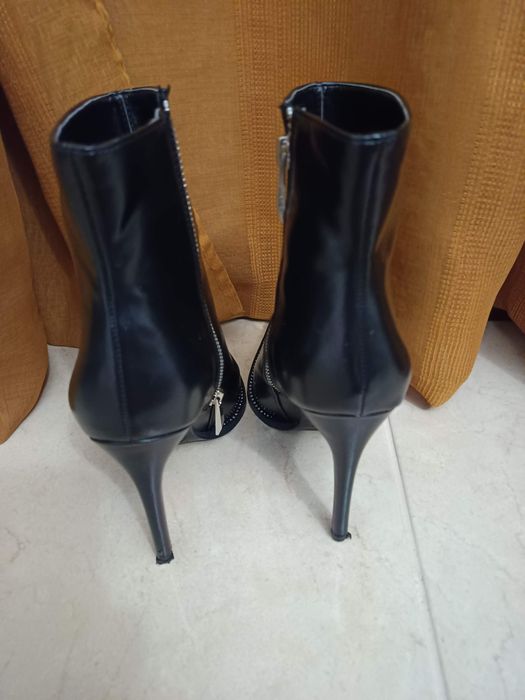 Botas de Pele Novas para Mulher - Tamanho 37