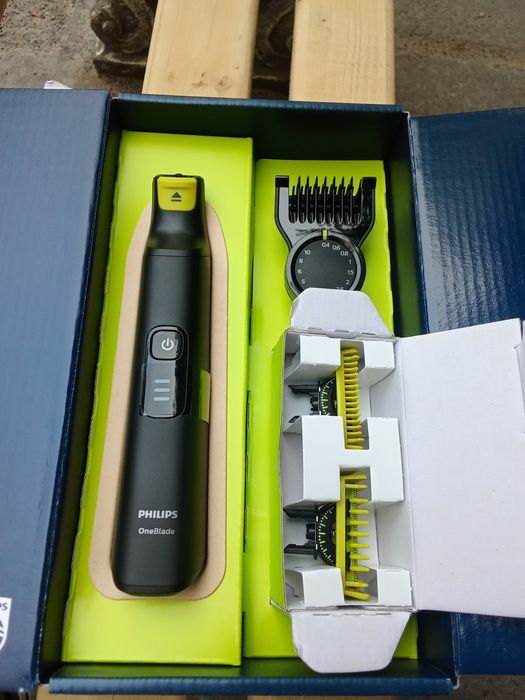 Тример PHILIPS OneBlade Pro 360
