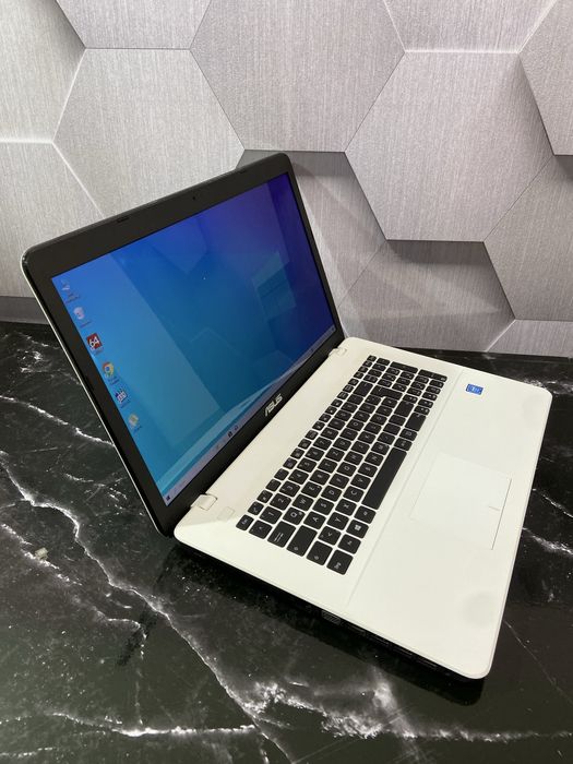 Ноутбук Asus F751S
