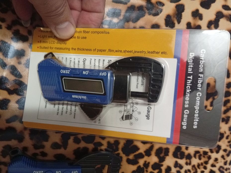 Інструмент для роботи зі шкірою