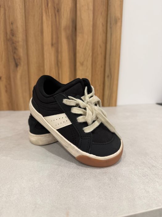 Дитячі кросівки ZARA 23 розмір