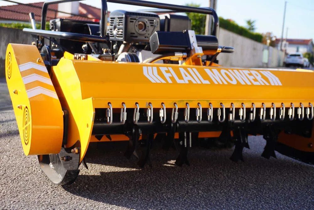 Destroçadora de martelos Telecomandado 18 CV 459 CC