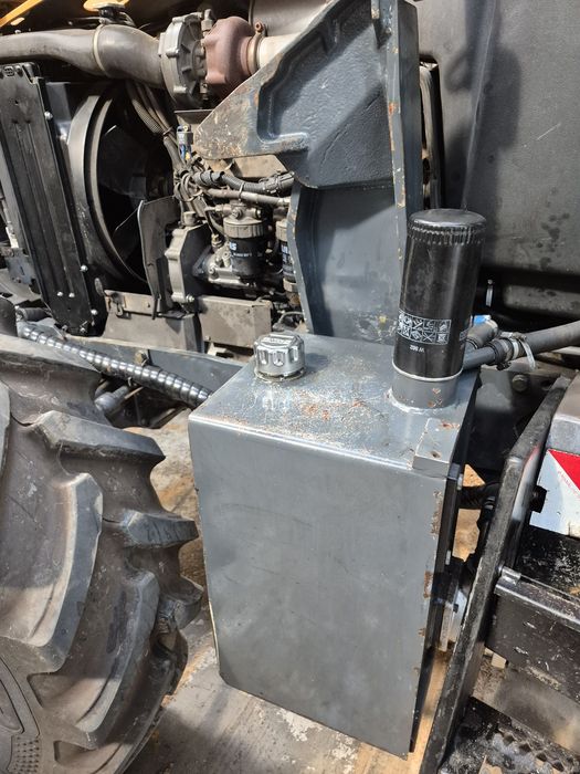 Pompa hydrauliczna do ładowacza na przód traktora plus zbiornik oleju