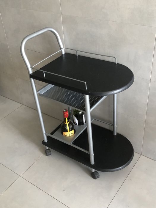 Carrinho de apoio / Bar - Desocupar - Urgente