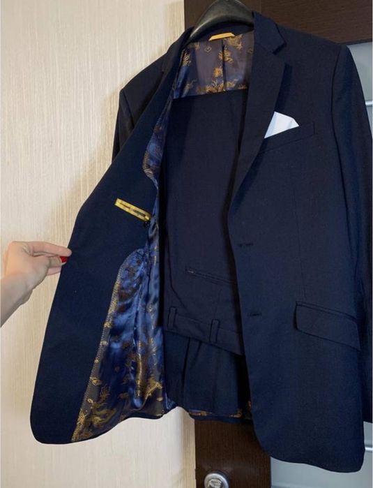 Классический костюм