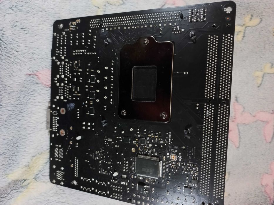 Gigabyte GA-B75N + i5-2400 + 4гб ДДР3 + кулер башня