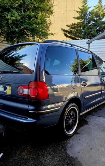 Vw sharan 1.9tdi 130cv com 250kms versão tredline limited.