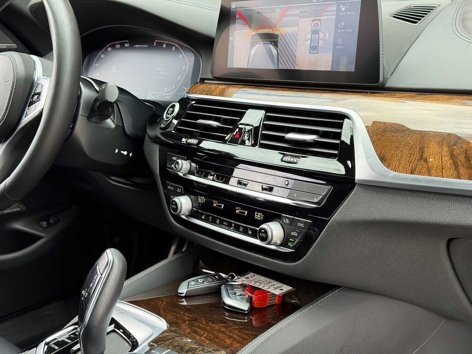 BMW 550i xDrive      2020