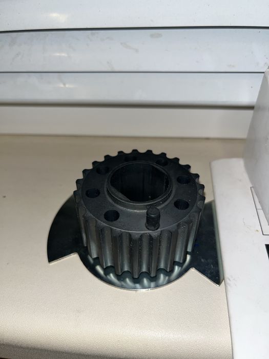 Шестирня коленвала Мітсубіші лансел 9 MR994798 з бабочкой в зборі