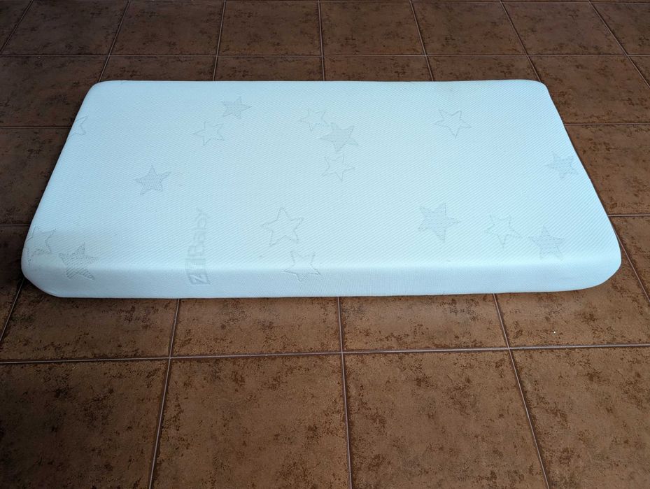 Colchão para bebé ZY Baby Viscoelástico (60cm x 120cm)
