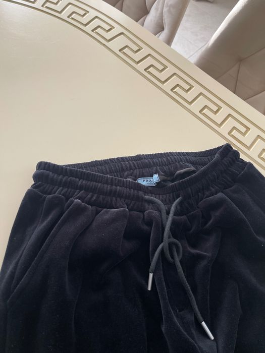 Жіночий велюровий костюм Праda