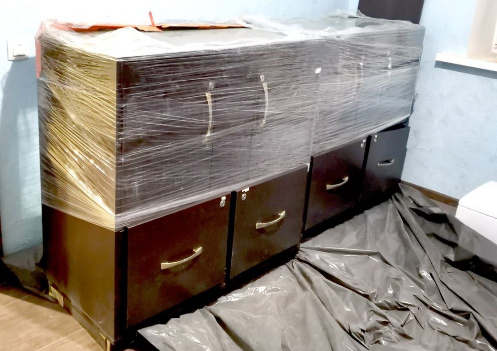 Вітрина торгова, стелаж офісний