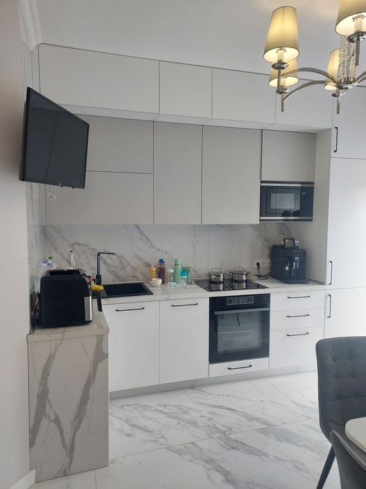 Продаж 2-кімн. квартири на Загорській