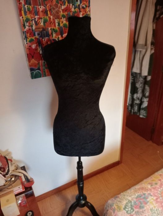 Manequim de costura novo de veludo preto _-
