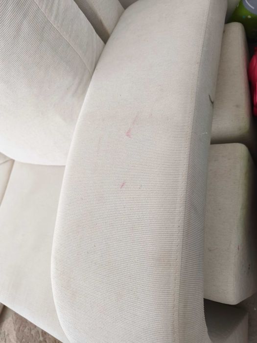 Sofá Confortável | 3 Pessoas + 2 Bancos Laterais | + ou - 2.5m
