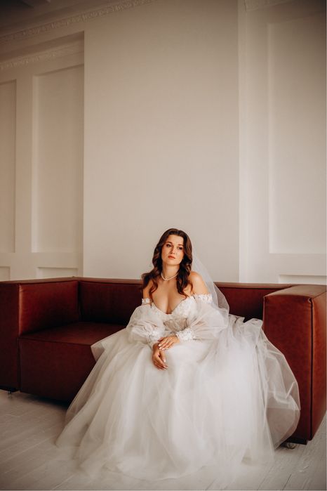 Весільна сукня біла