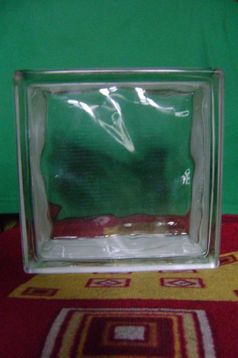 Продам стеклянный блок для стен