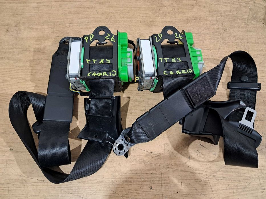 AUDI TT 8J CABRIO pas bezpieczeństwa lewy prawy komplet oryginał