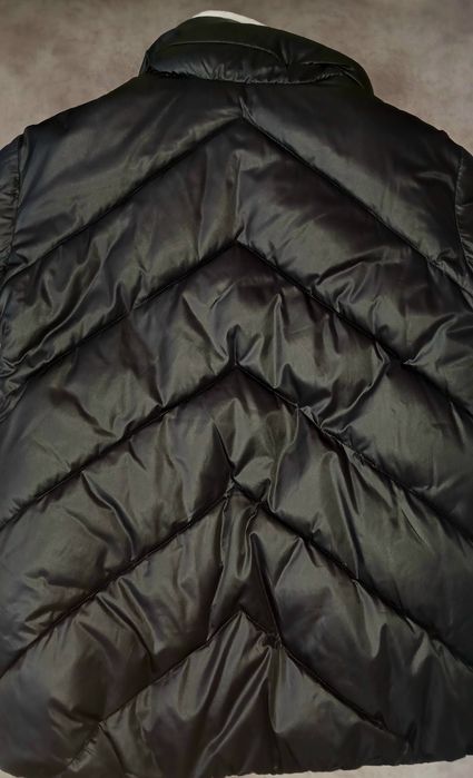 Зимова жіноча куртка пуховик