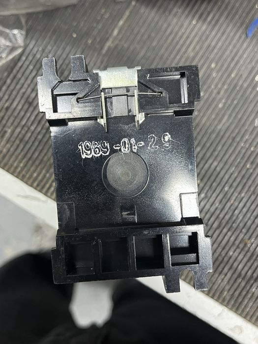 contator/relé de instalação elétrica da marca EBERLE