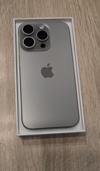 Iphone 15 pro 128gb Natural Titanium