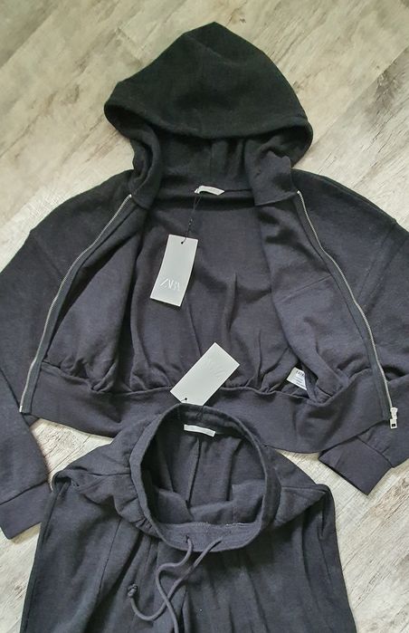 Крутий костюм Zara з худі і широких штанів-ballon. Гарна якість і ціна