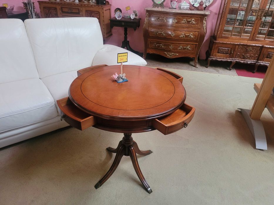 Lindíssima mesa de apoio redonda com quatro gavet