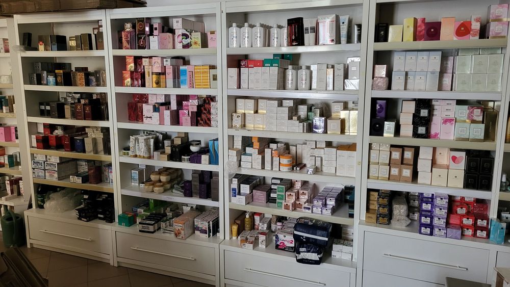 Sprzedam regały sklepowe z szufladami