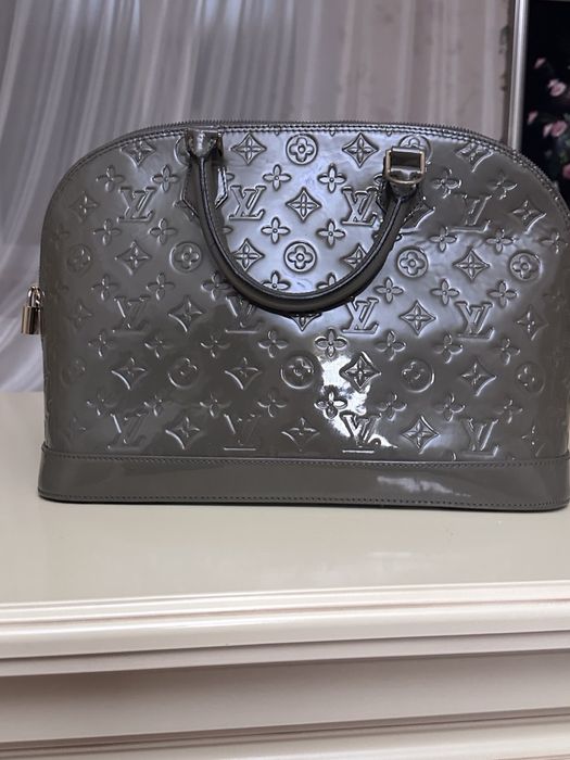 Louis Vuitton Alma жіночка сумка .