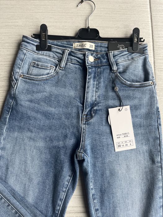 Spodnie jeansowe  nowosć Laulia