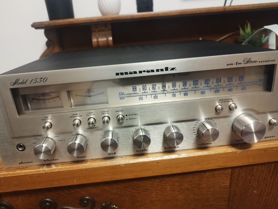 Amplituner Marantz 1530