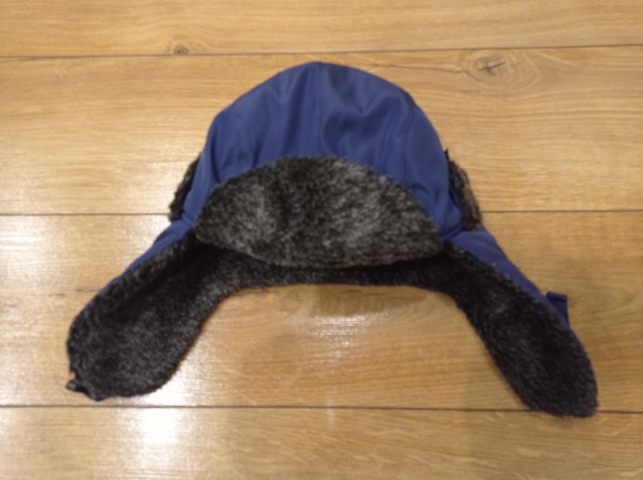 Czapka uszatka granatowa