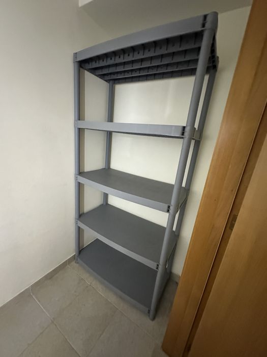 Armário de estantes em PVC 1,85 x 0,92 x 0,45 m