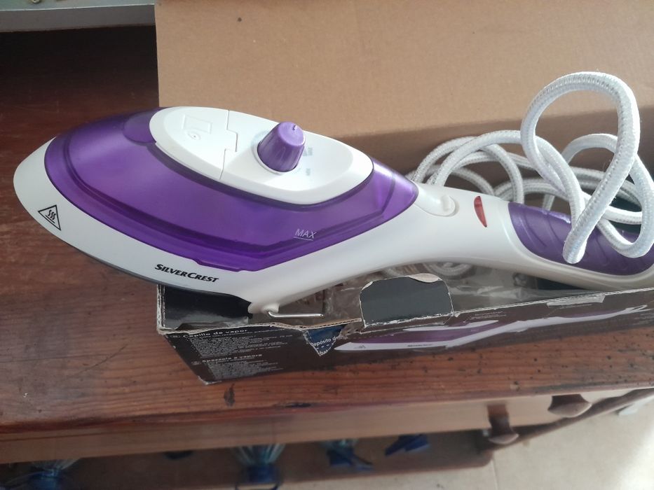 Ferro de engomar portátil