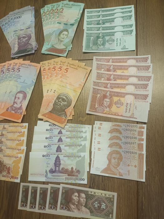 Banknoty Mix 50sztuk Stan Bankowy