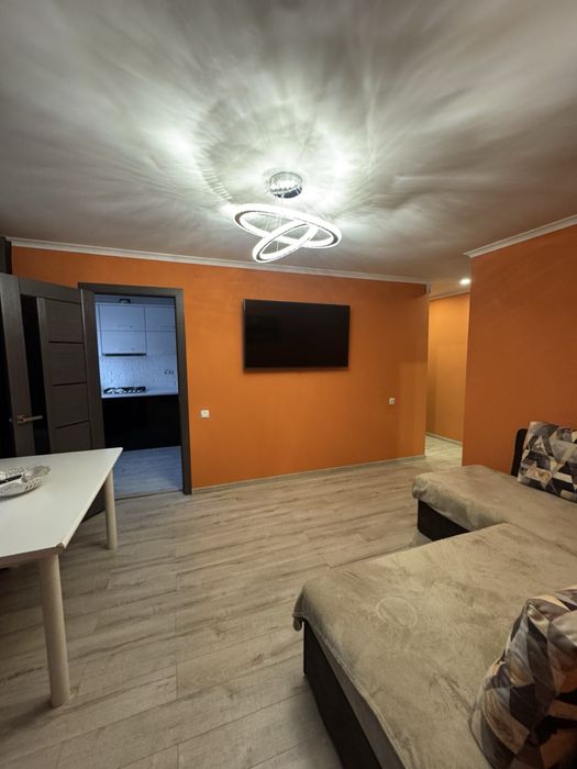 Продаж 3-кімнатної з меблями та ремонтом м. Калуш