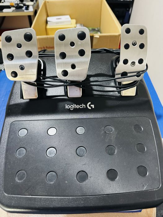 Volante + Pedais LOGITECH G920 (Xbox / PC - Preto)