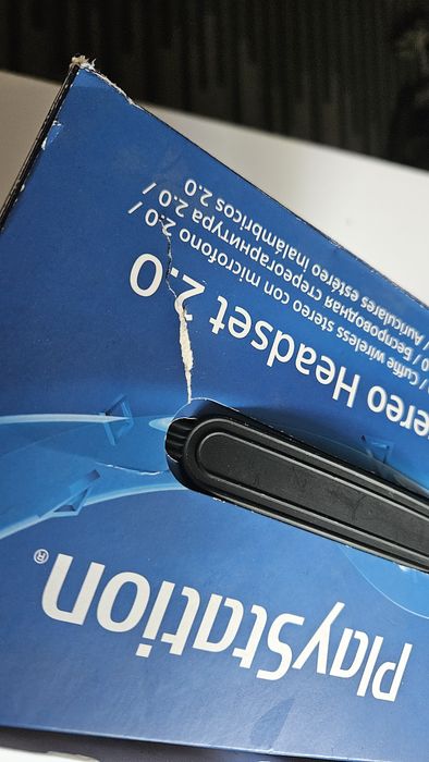 Kompletne pudełko po Sony PlayStation Wireless Headset 2.0