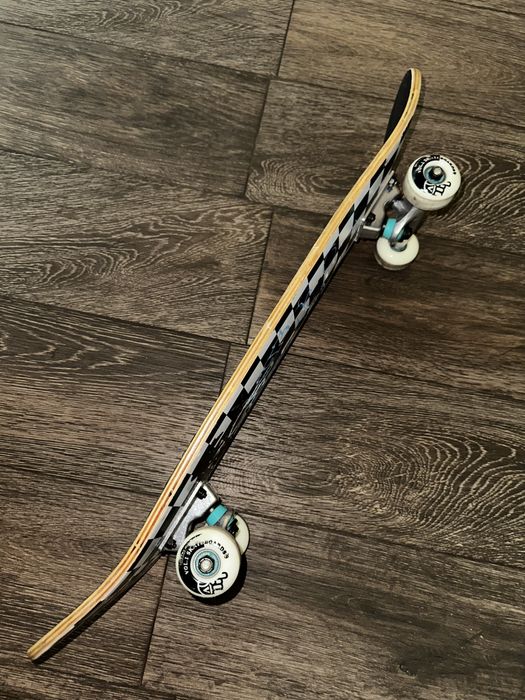 Скейт від фірми vol.1