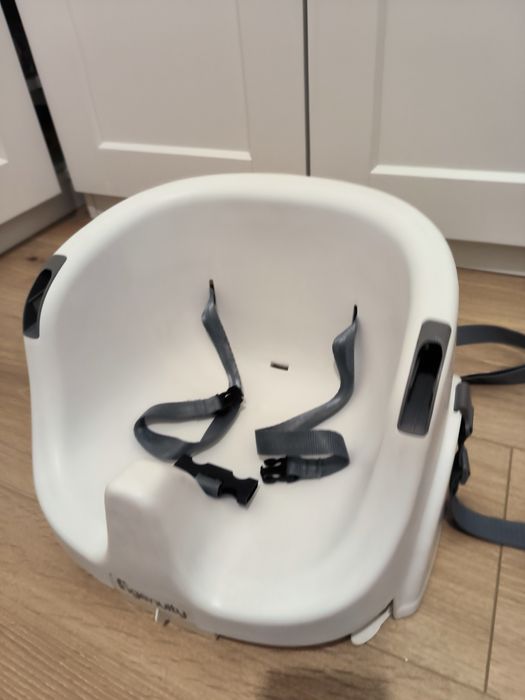Krzesełko turystyczne dla dziecka  do karmienia Ingenuity